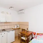 Апартаменты Nikolina *