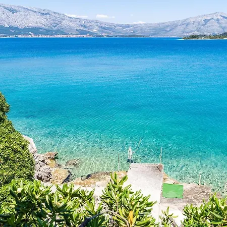 Nikolina شقة لومباردا